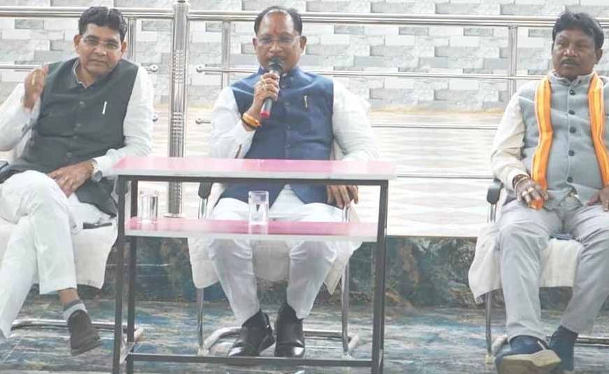 नारायणपुर के परीयना दिव्यांग आवासीय विद्यालय को बस देने की घोषणा