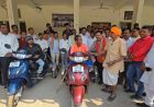 उपमुख्यमंत्री  विजय शर्मा की तत्परता से दो दिव्यांगों को मिली स्कूटी