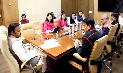 स्वास्थ्य सेवाओं के सुदृढ़ीकरण, योजनाओं का करें प्रभावी, पारदर्शी एवं समयबद्ध क्रियान्वयन: उप मुख्यमंत्री  शुक्ल