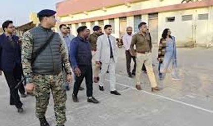 धनबाद के डीसी-एसपी ने किया निरीक्षण, डिस्पैच और रिसीविंग सेंटर की बारीकी से की जांच