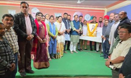 भाजपा कार्यालय मंडला में श्रद्धा एवं सम्मान के साथ मनाई गई संत रविदास जयंती