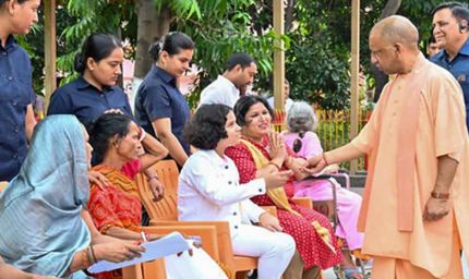 सीएम योगी का ‘बाल स्नेह मॉडल’ – एडमिशन से इलाज तक, जरूरतमंद बच्चों को तुरंत आर्थिक मदद
