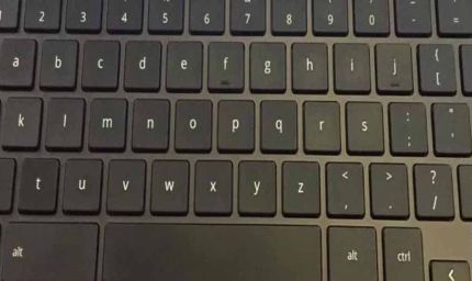 कीबोर्ड पर ABCDE क्रम में बटन क्यों नहीं होते? जानिए इसके पीछे की दिलचस्प वजह