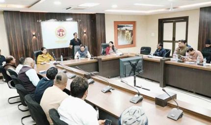 सड़क चौड़ीकरण के लिए किसानों की सहमति से भूमि होगी अधिग्रहीत: उप मुख्यमंत्री  शुक्ल