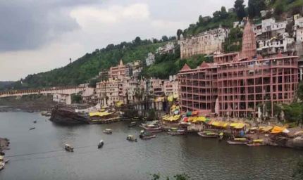 एमपी के प्रसिद्ध ज्योतिर्लिंग में अब मुफ्त वीआईपी दर्शन, कलेक्टर ने दिए निर्देश