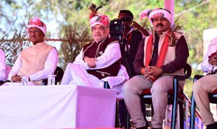 स्कूली बच्चों की प्रस्तुति से प्रभावित हुए केंद्रीय गृह मंत्री  शाह , ताली बजाकर बढ़ाया उत्साह