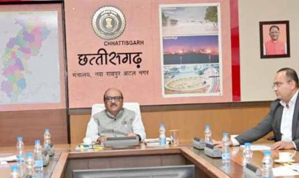 पीएमजी एवं प्रगति परियोजनाओं की मुख्य सचिव ने की समीक्षा