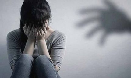 इंदौर मामला: कोचिंग सेंटर में छात्रा से छेड़छाड़ का आरोप, गुस्साए परिजनों ने मैनेजर को पीटा