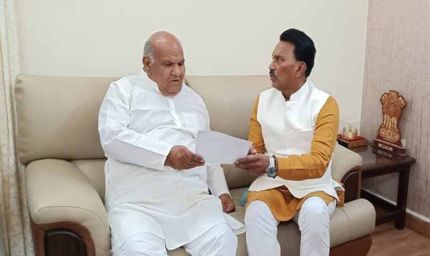 जल संसाधन मंत्री श्री सिलावट ने राजस्व मंत्री श्री वर्मा से की मुलाकात