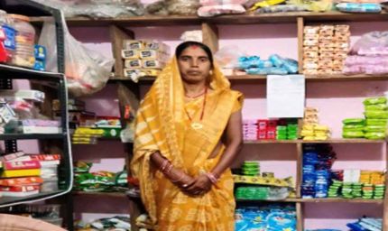 मीना बनीं महिला सशक्तिकरण की मिसाल बलरामपुर