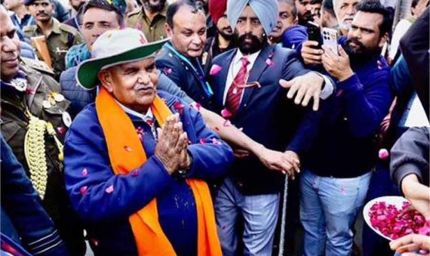 राज्यपाल ने नशे के खिलाफ किया पैदल मार्च, 'AAP नेताओं को फोन किए लेकिन अभियान में नहीं पहुंचे'