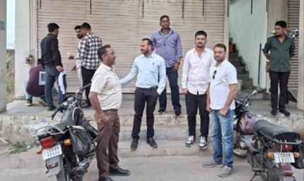 संपत्ति कर नहीं भरने पर निगम का बड़ा एक्शन, चार व्यावसायिक परिसर सील