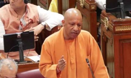 वंदे मातरम पर सख्त हुए सीएम योगी, कहा- विरोध करने वालों को नहीं रहना चाहिए यहां