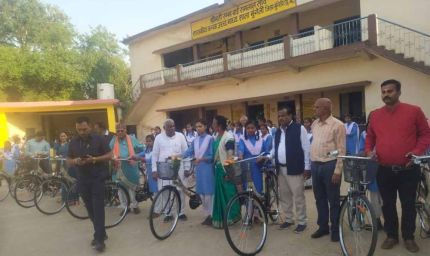 सरस्वती सायकल योजना: अब आसान हुई अदिति की शिक्षा की राह