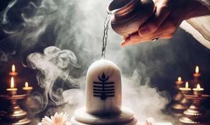 महाशिवरात्रि 2026: शिवलिंग पर जल अर्पित करते समय इन 6 गलतियों से बचें, पूजा का फल हो सकता है प्रभावित