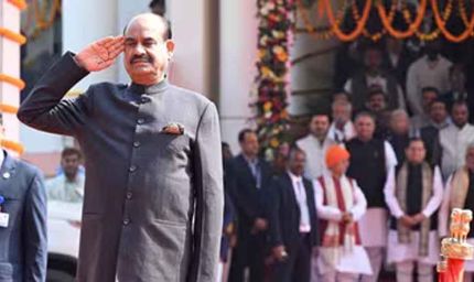 बांग्लादेश में शपथ समारोह से पीएम मोदी दूर, लोकसभा स्पीकर करेंगे भारत का प्रतिनिधित्व