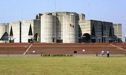 बांग्लादेशी संसद में केवल 4 अल्पसंख्यक सांसद, हिंदू प्रतिनिधित्व पर सवाल – तारिक रहमान ने दी एकता की अपील