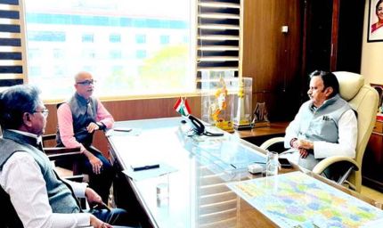 सीएचसी को एफआरयू के रूप में उन्नत करने के लिए मैनपावर की उपलब्धता सुनिश्चित करें: उप मुख्यमंत्री  शुक्ल