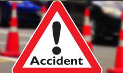 बाइकों के बीच हुई भिड़ंत में दो युवक घायल