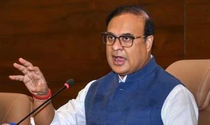 असम चुनाव से पहले हिमंता का बड़ा कदम, लाखों महिलाओं के खाते में कैश और नौकरियों में आरक्षण का ऐलान