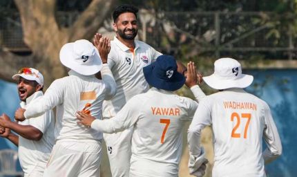 67 साल के इंतजार के बाद जम्मू-कश्मीर रणजी फाइनल में, बंगाल को 6 विकेट से हराया