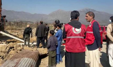 खैबर पख्तूनख्वा में आतंकी हमला: पुलिस स्टेशन और कस्टम ऑफिस निशाने पर, दो अधिकारियों की मौत