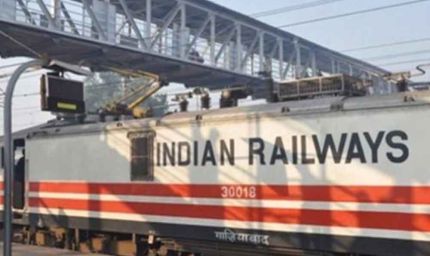 होली पर घर जाने वालों के लिए खुशखबरी: रेलवे की 30 स्पेशल ट्रेनें, मुंबई से बिहार-पूर्वांचल तक सफर आसान