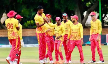 ऑस्ट्रेलिया-श्रीलंका पर जीत के बाद जिम्बाब्वे कोच का बड़ा बयान, बोले- अब भारत पर बढ़ा दबाव