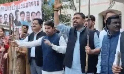 भोपाल में सियासी बवाल: कांग्रेस कार्यालय में घुसकर भाजपाईयों ने मचाया उत्पात, खिड़कियों के शीशे तोड़े