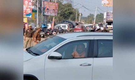 पीएम मोदी के कार्यक्रम से पहले मेरठ पहुंचे सीएम योगी, तैयारियों की करेंगे समीक्षा