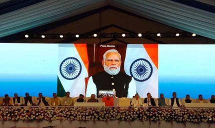 पहले चलती थीं गोलियां, अब लग रहे उद्योग’ – चिप प्लांट शिलान्यास में बोले CM योगी