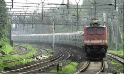 उत्तर भारत की ट्रेनों का बदला रूट, ऑटोमेटिक सिग्नलिंग कार्य के कारण संचालन प्रभावित