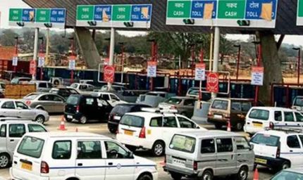 33 घंटे के महाजाम का असर: 1.2 लाख लोगों को मिलेगा टोल रिफंड, खातों में लौटेंगे करोड़ों रुपये