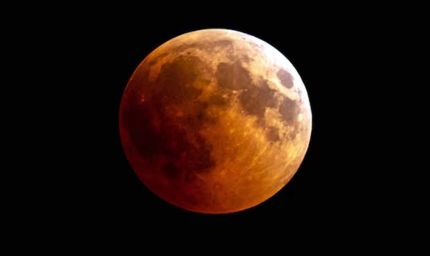 चंद्र ग्रहण में क्या करें और क्या न करें? जानिए धार्मिक व वैज्ञानिक नियम