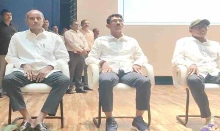 माओवादी संगठन को ऐतिहासिक झटका: देवजी समेत दो केंद्रीय नेताओं ने एक साथ किया सरेंडर