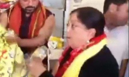 पूर्व मुख्यमंत्री वसुंधरा राजे सिंधिया महाकाल मंदिर पहुंची, नंदी हाल से दर्शन कर लिया आशीर्वाद