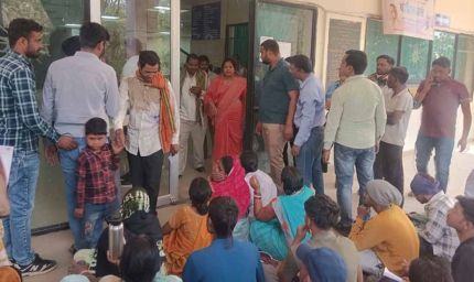 मेडिकल कॉलेज अस्पताल में इलाज के दौरान 13 वर्षीय बालक की मौत, परिजनों का हंगामा