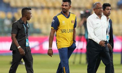 टी20 वर्ल्ड कप से बाहर होते ही दासुन शनाका का बयान—सरकार से दखल की मांग ने मचाई हलचल