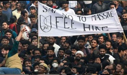 JNU में फिर क्यों तनाव, 500 छात्र मार्च पर अड़े और रातभर जारी रहा हंगामा