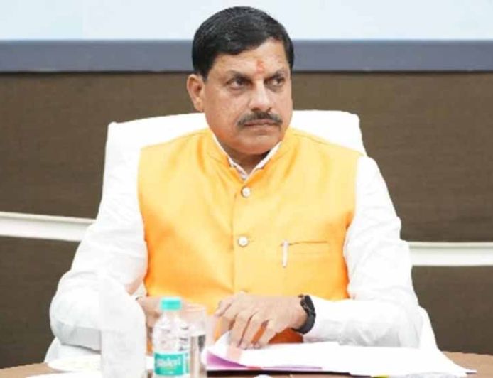 मुख्यमंत्री डॉ. यादव ने डबरा की घटना में मृतक के परिजन को 4 लाख रुपए एवं गंभीर तीन घायलों को एक–एक लाख रुपए देने के दिये निर्देश