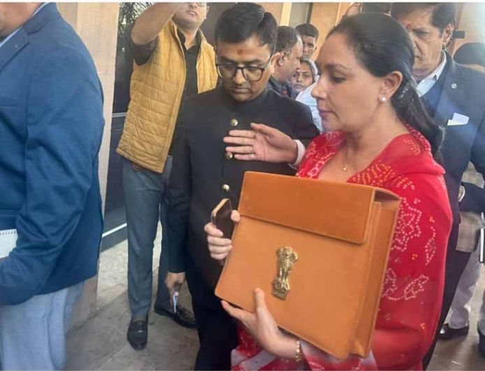 राजस्थान बजट 2026: युवाओं को 10 लाख का लोन, बीकानेर-जैसलमेर में नए सोलर पार्क, हर घर नल योजना