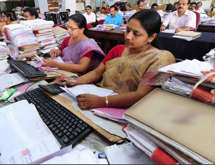 सरकारी कर्मचारियों को बड़ी राहत, 8वें वेतन आयोग के गठन की तैयारी तेज