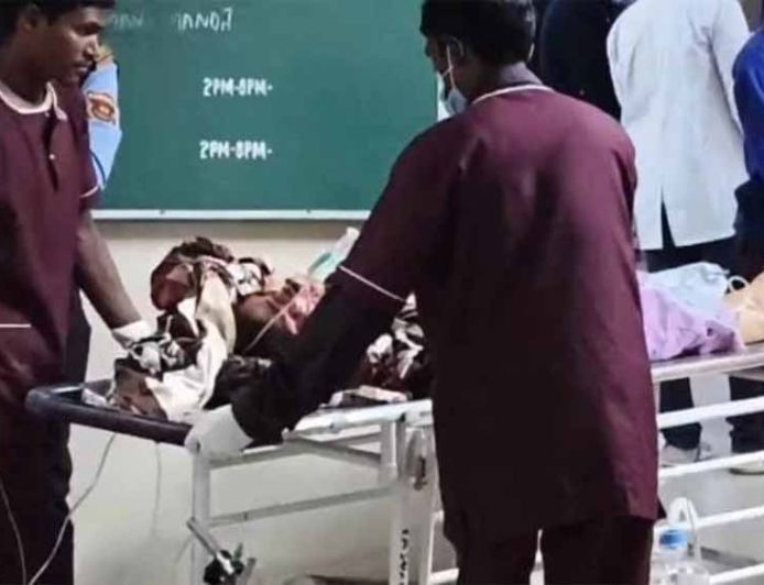 कोरबा में सनसनी: पति ने पत्नी पर चापड़ से ताबड़तोड़ वार, बचाने आई मां-बहन भी घायल