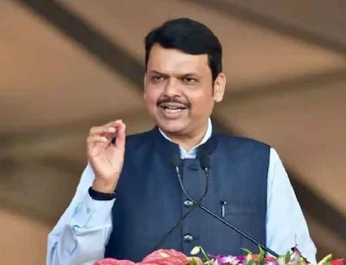 मुंबई घटना पर सख्त हुए CM फडणवीस, जांच के आदेश के साथ पीड़ितों के लिए मुआवजे का ऐलान