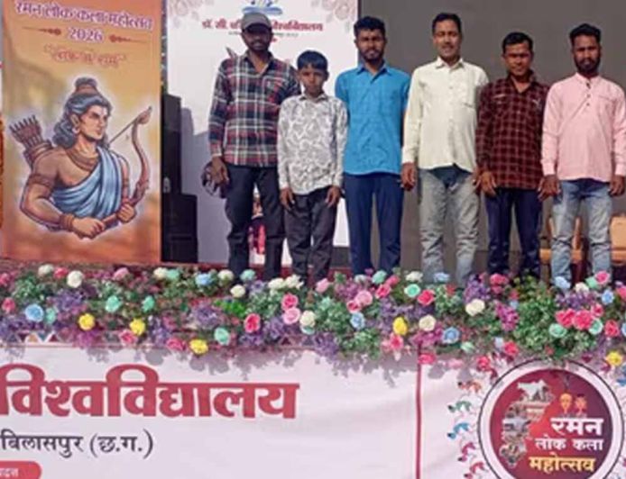 छत्तीसगढ़ में दिखेगी झारखंडी कला, 'रमन लोक कला महोत्सव' में मानभूम छऊ की धूम