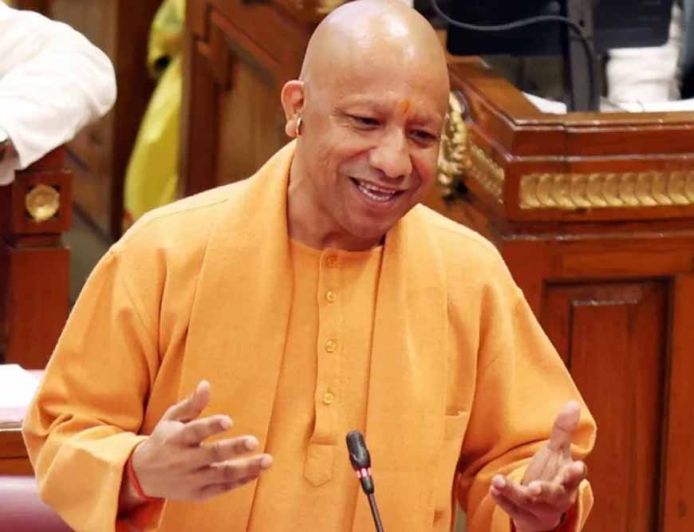 सीएम योगी के 'टेंपल इकॉनमी मॉडल' से मजबूत हो रही यूपी की अर्थव्यवस्था