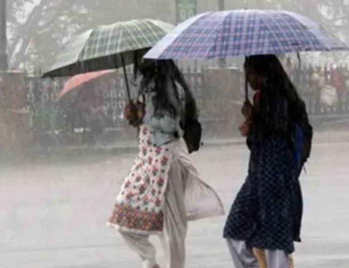 मध्य प्रदेश मौसम बदलेगा मिजाज: 7 जिलों में बारिश का अलर्ट, तापमान 4 डिग्री तक बढ़ेगा