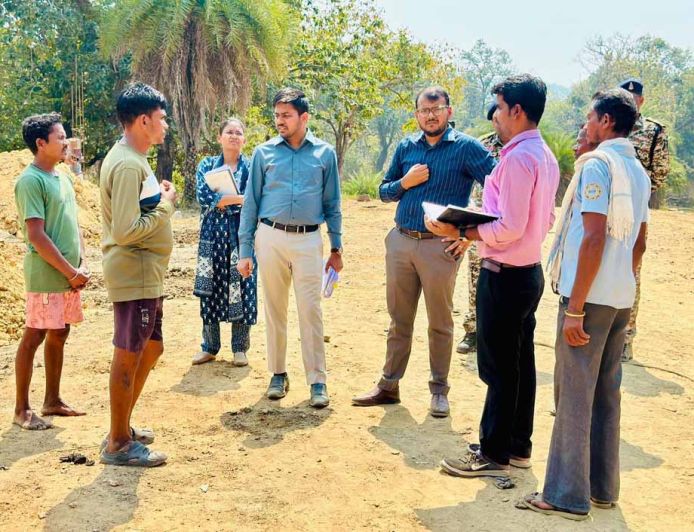 सुकमा की 33 पंचायतों में मिशन कनेक्ट के तहत प्रशासन की दस्तक