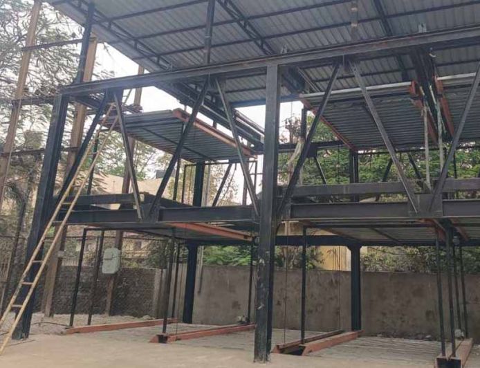 महानगरों की तर्ज पर रायपुर को मिली सौगात: शहर की पहली मैकेनाइज्ड मल्टीलेवल पार्किंग तैयार, 12 कारों की होगी एक साथ पार्किंग