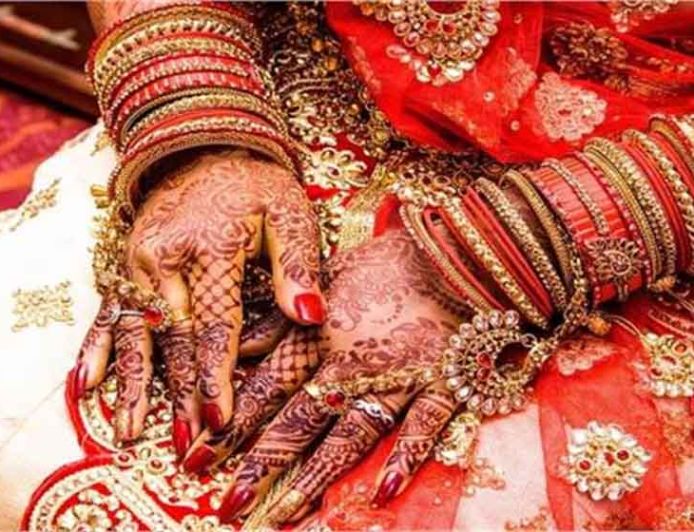 सुहागरात पर टूटी शादी! दुल्हन ने छोड़ा दूल्हा, मां ने जड़े थप्पड़, बोली– जबरन हुआ था निकाह